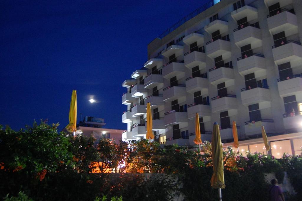 Hotel David Cesenatico Exterior foto